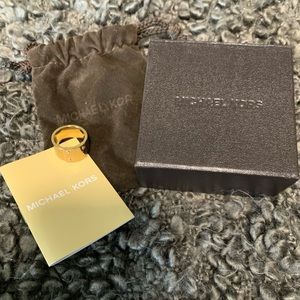 Michael Kors Gold Ring, sz 7